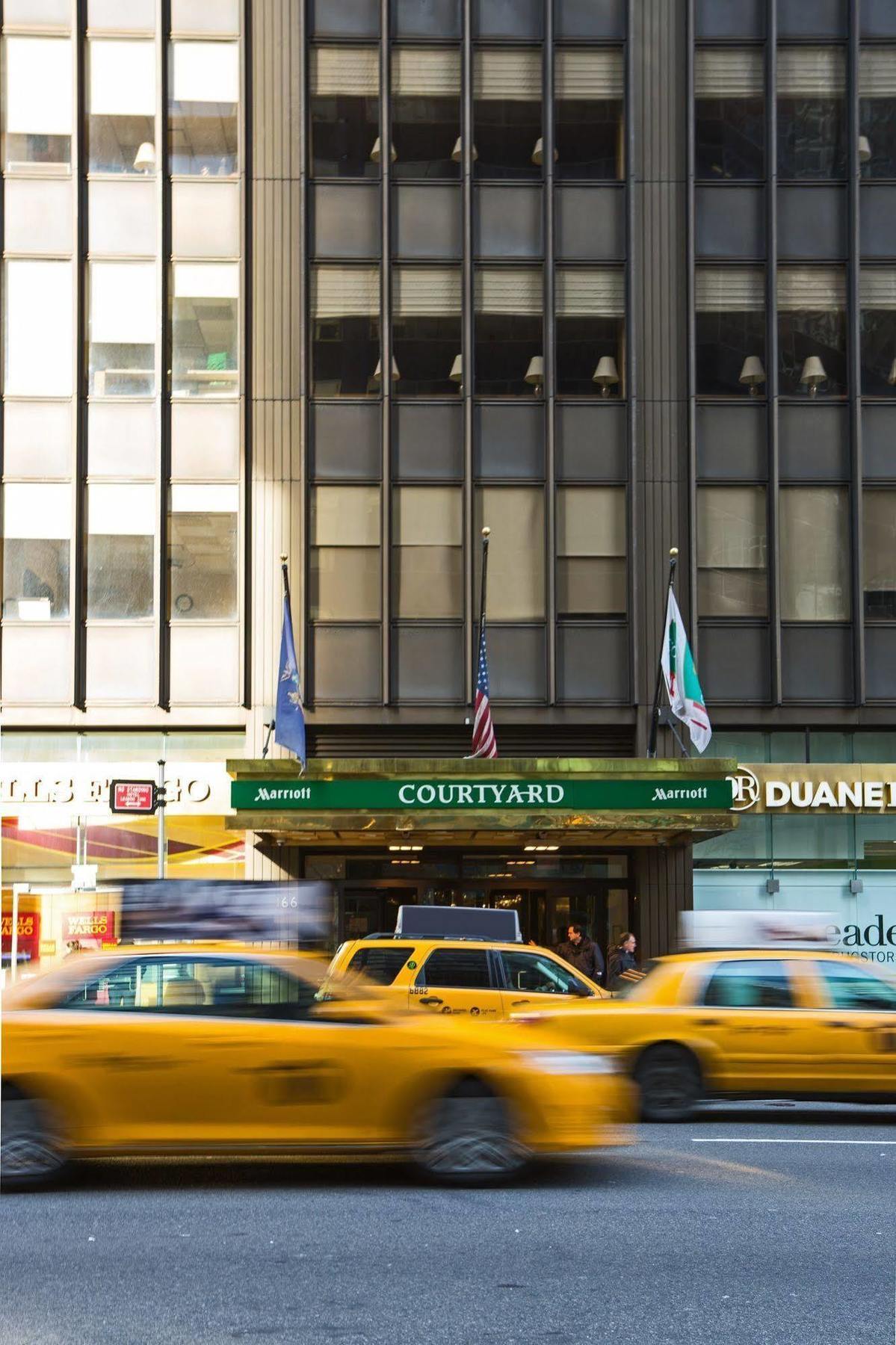 فندق نيو يوركفي  كورتيارد نيويورك مانهاتن/ ميدتاون إيست المظهر الخارجي الصورة